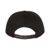 Rear view of a black snapback hat showing adjustable plastic strap closure. Classic six-panel design with flat brim, suitable for casual wear and customization. Durable construction ideal for everyday use and street style.